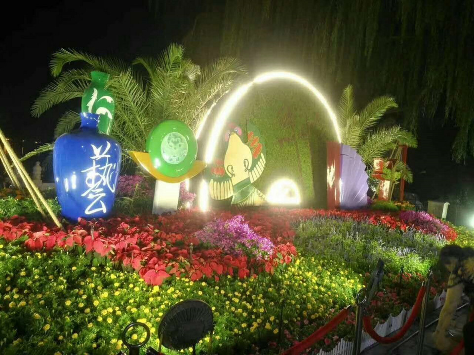 首都什刹海荷花广场《古韵情深》